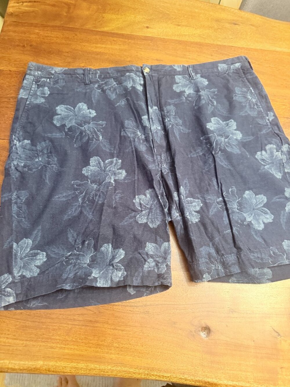 POLO by Ralph Lauren - Linen/Cotton Shorts - Blue/White floral pattern size 46